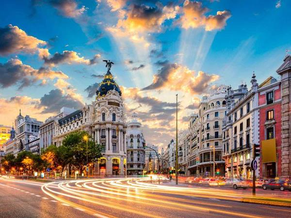 Spain là nước nào? Top 5 địa điểm nổi tiếng nhất Spain